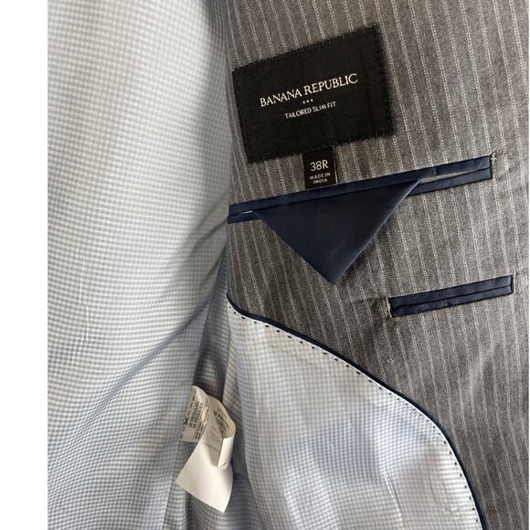 Banana Republic Gray Pinstripe Tailored Slim Fit Double Button Blazer Size 38 - Picture 7 of 10